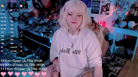 Snapshot of noori_hope chatting on October 2, 8:49 pm Noori online show from October 2, 8:49 pm