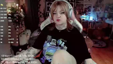 Snapshot of noori_hope chatting on July 31, 9:25 pm Noori online show from July 31, 9:25 pm