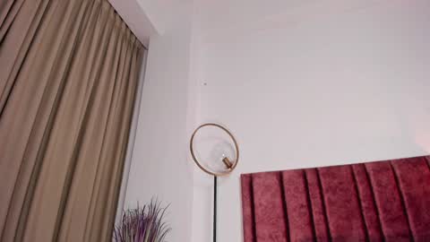 Nora Da Silva online show from January 8, 3:51 am