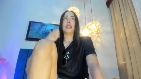 Nora Da Silva online show from November 30, 1:59 pm