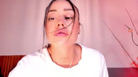 Nora Da Silva online show from March 10, 12:37 am