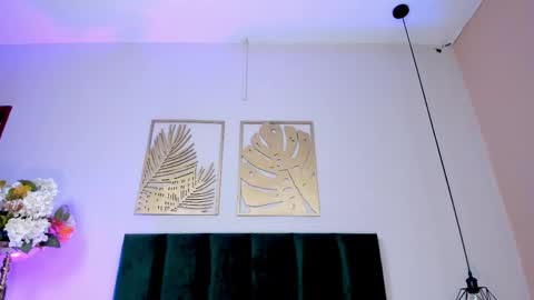 Nora Da Silva online show from April 21, 11:51 pm