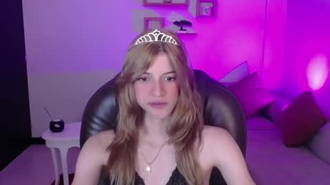 Nora online show from January 24, 7:28 pm