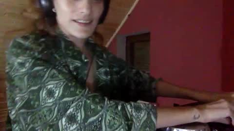 norablues online show from September 23, 6:00 pm