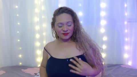 norapaker online show from September 23, 8:23 pm