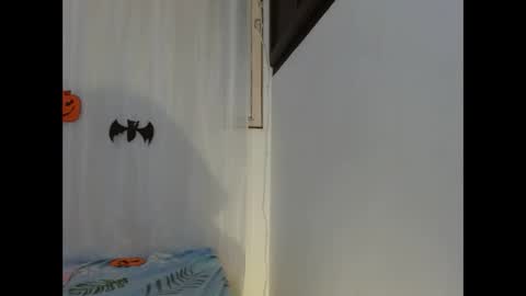 norapaker online show from October 11, 7:12 pm