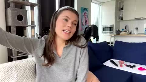 Snapshot of nordicbelle chatting on May 22, 2:33 pm Nordic Belle online show from May 22, 2:33 pm