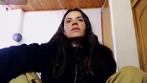 noreen_ online show from October 30, 8:09 pm