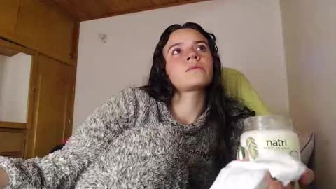 noreen_ online show from March 8, 11:19 pm