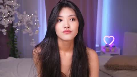 Snapshot of noreenbeckey chatting on July 10, 8:29 am Nore online show from July 10, 8:29 am