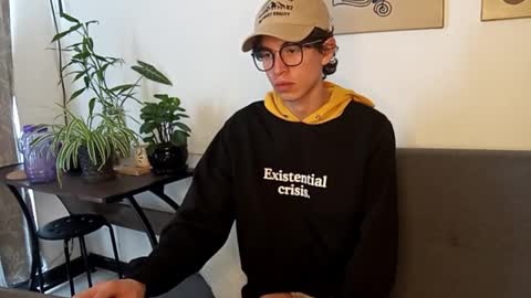 Norehg online show from October 12, 8:41 pm