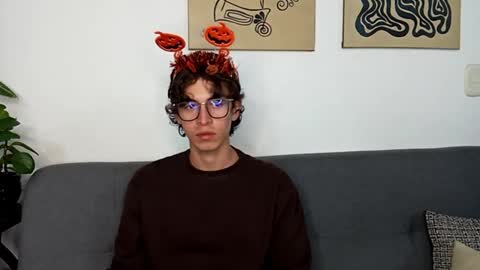 Norehg online show from October 17, 11:51 pm