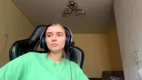 Elena online show from March 14, 8:09 am