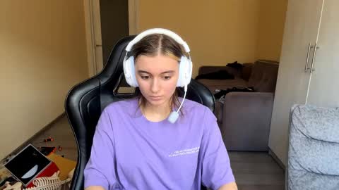 Elena online show from April 23, 8:24 am