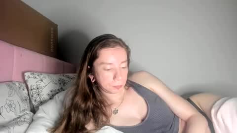 Emily snow online show from March 5, 1:42 am