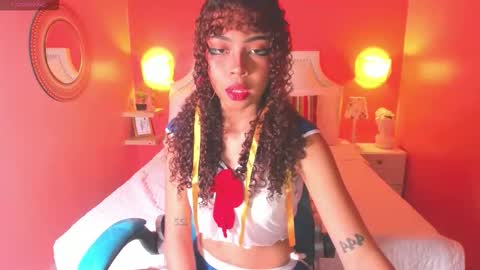 N O R T H online show from October 31, 8:43 pm