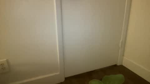 noscandal online show from November 2, 9:00 am