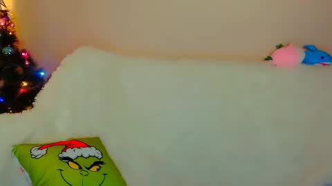 hi glad to chat online show from December 23, 11:49 pm