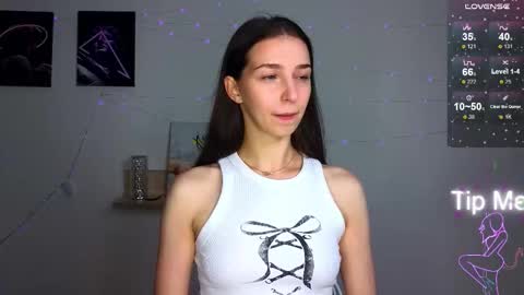 Hello My name is Helene NTMU  Finger up if u like what u see online show from September 13, 2:06 pm