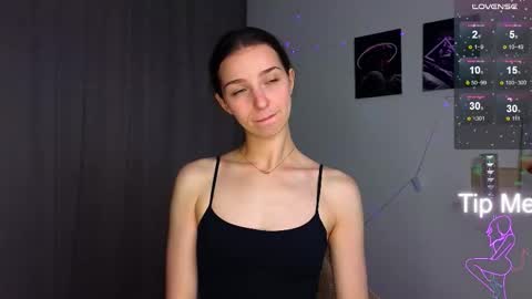 Hello My name is Helene NTMU  Finger up if u like what u see online show from September 19, 2:18 pm