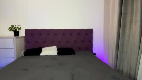 Snapshot of notamericanpie23 chatting on November 16, 9:53 pm Tina online show from November 16, 9:53 pm