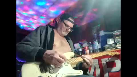 notflamingfart online show from December 19, 6:48 pm