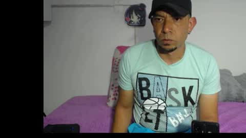 Snapshot of nova22ink chatting on June 8, 2:34 am nova22ink online show from June 8, 2:34 am