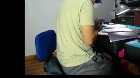 Snapshot of nova22ink chatting on June 10, 3:18 am nova22ink online show from June 10, 3:18 am