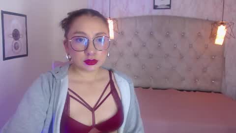 V A L E R Y  online show from March 7, 12:02 pm