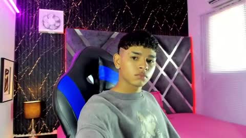 Snapshot of nova_mitchell chatting on May 20, 12:22 pm NOVA online show from May 20, 12:22 pm