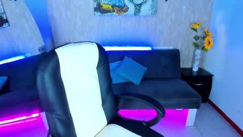 nova online show from April 16, 9:39 pm