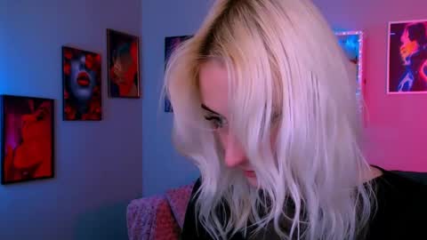 Nova online show from April 18, 7:18 pm