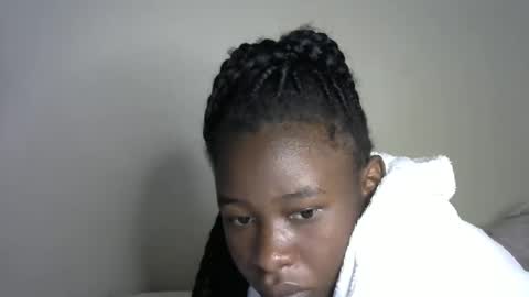novaah online show from January 18, 8:18 am
