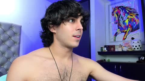 Snapshot of novacry chatting on December 4, 12:25 pm Nova online show from December 4, 12:25 pm