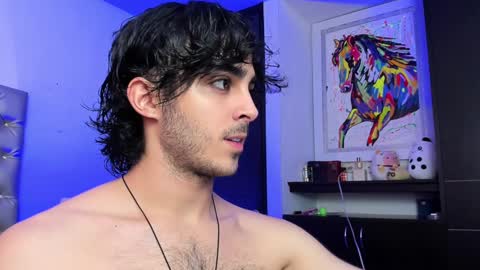 Snapshot of novacry chatting on December 11, 3:05 pm Nova online show from December 11, 3:05 pm