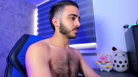 Snapshot of novacry chatting on October 8, 12:14 pm Nova online show from October 8, 12:14 pm