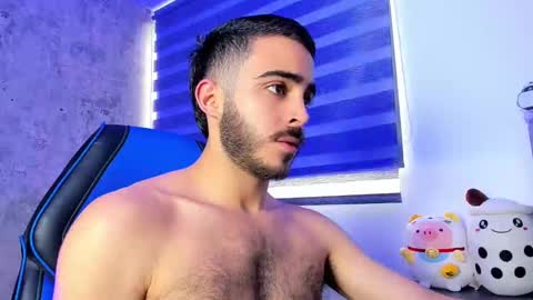 Snapshot of novacry chatting on October 16, 12:06 pm Nova online show from October 16, 12:06 pm