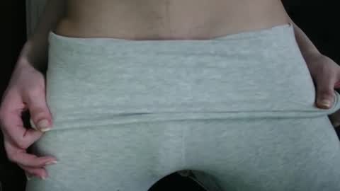 Olivia online show from April 22, 4:08 pm