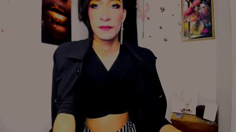 Snapshot of novanyx11 chatting on February 22, 1:55 am Nova... online show from February 22, 1:55 am