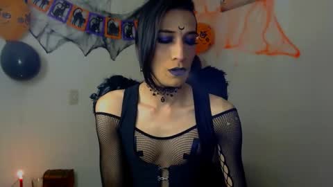 Snapshot of novanyx11 chatting on October 10, 10:53 pm Nova... online show from October 10, 10:53 pm