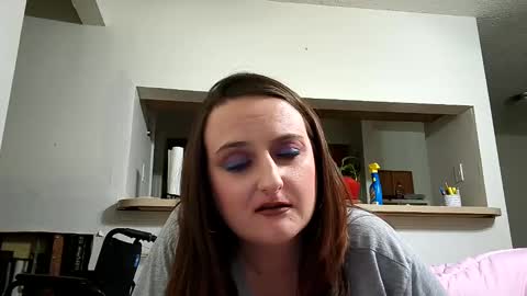 Snapshot of novarose233609 chatting on February 11, 5:47 am novarose233609 online show from February 11, 5:47 am