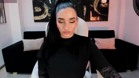 Snapshot of novaspencer chatting on October 17, 6:54 pm Nova online show from October 17, 6:54 pm