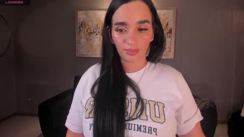 Snapshot of novaspencer chatting on October 20, 9:04 pm Nova online show from October 20, 9:04 pm