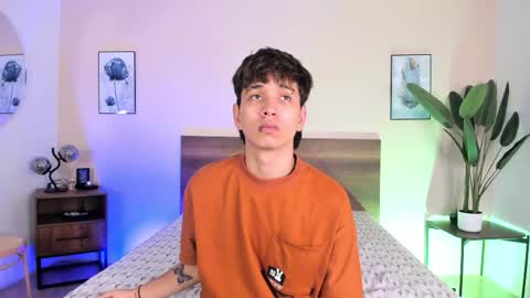 NovayBrian online show from November 27, 5:09 am