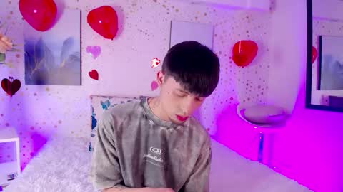 Stev  online show from February 20, 3:58 am