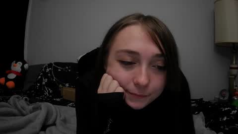 nrdyemogrl online show from December 24, 5:38 am