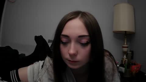 nrdyemogrl online show from January 25, 2:26 am