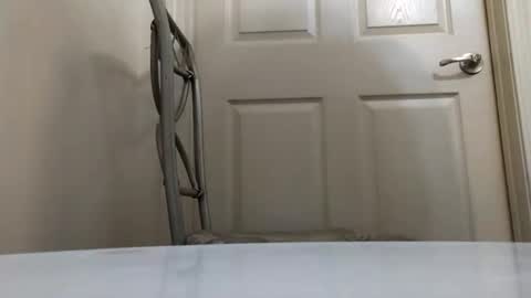 nre321985 online show from April 18, 6:17 am