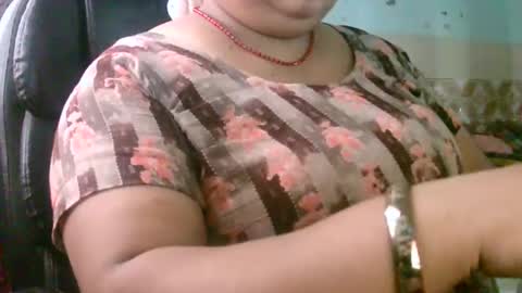 nsexyladdy online show from May 11, 3:23 am
