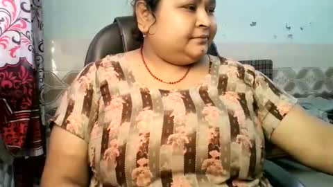 nsexyladdy online show from May 22, 4:52 am